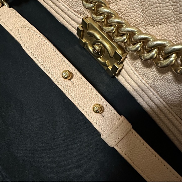 Chanel Boy Bag - Picture 4 of 9